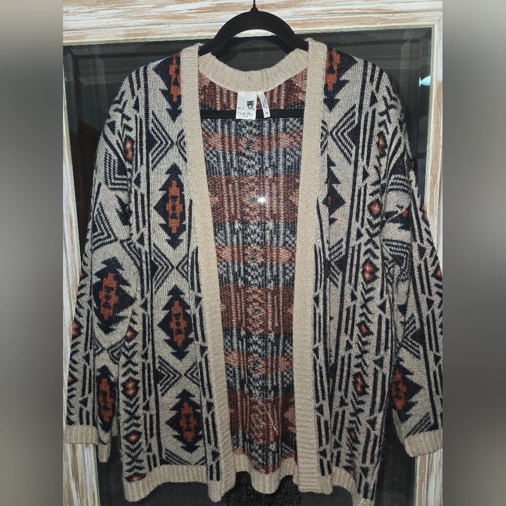 Pink Owl Aztec Open Sweater - Picture 2 of 3